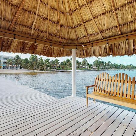 Blue Water Beach Villas سان بيدرو الغرفة الصورة