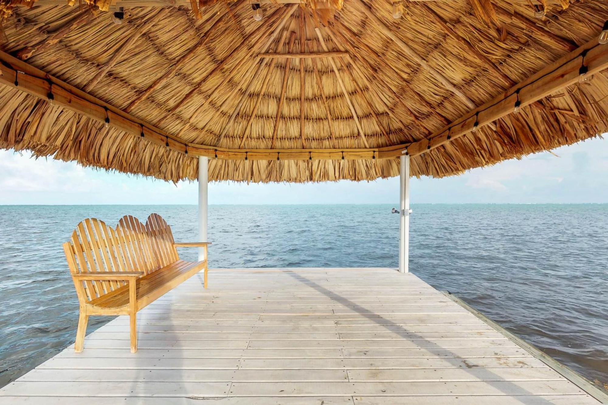 Blue Water Beach Villas سان بيدرو الغرفة الصورة