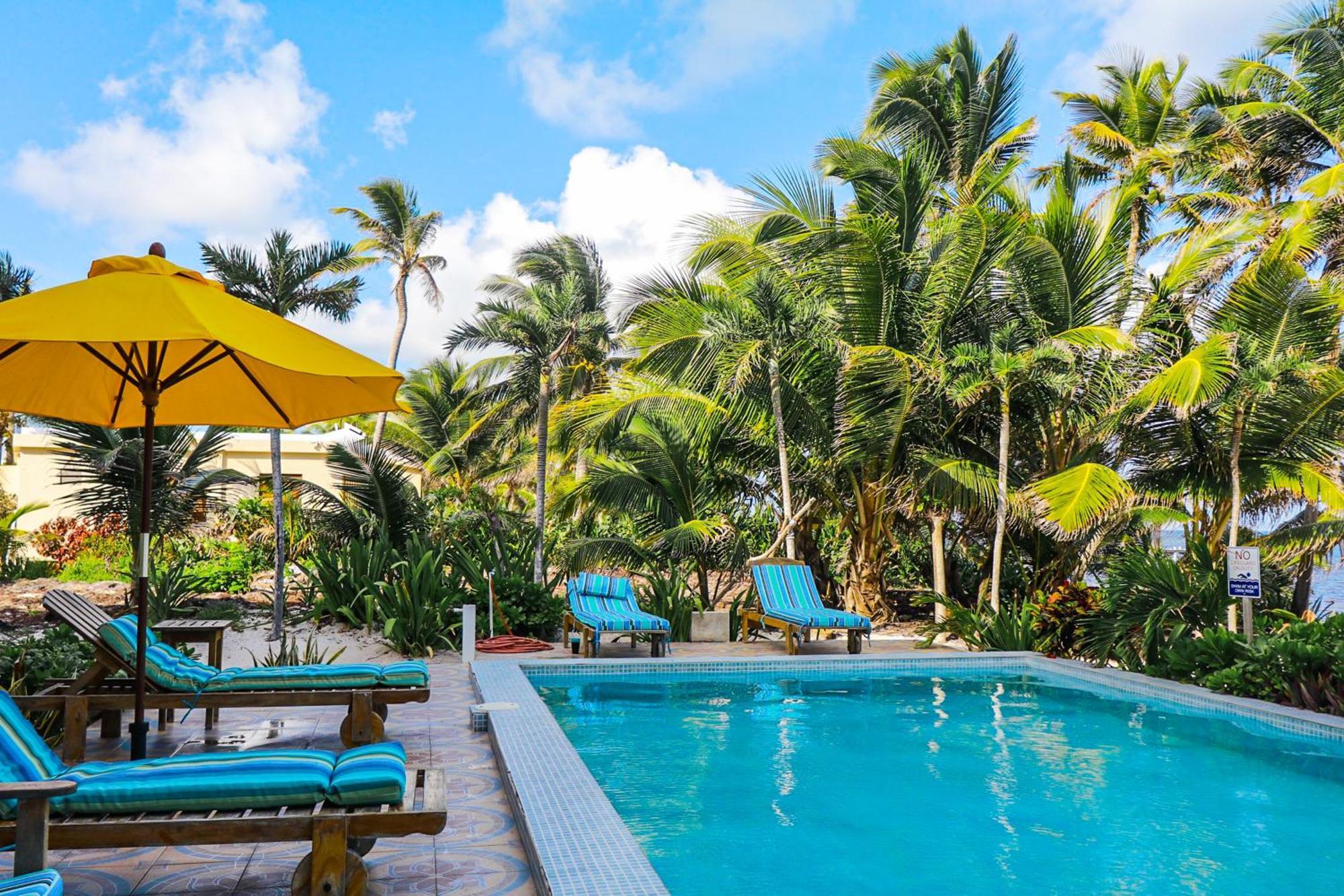 Blue Water Beach Villas سان بيدرو الغرفة الصورة