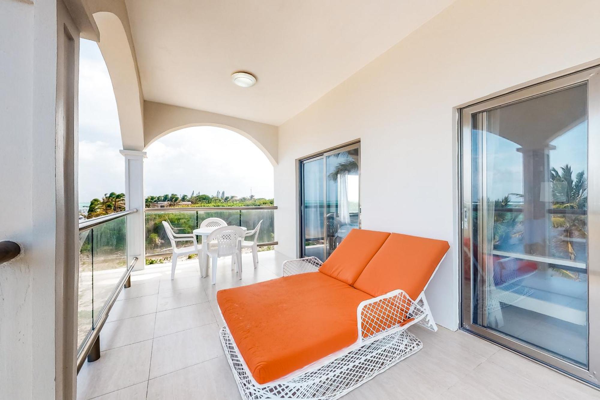 Blue Water Beach Villas سان بيدرو الغرفة الصورة