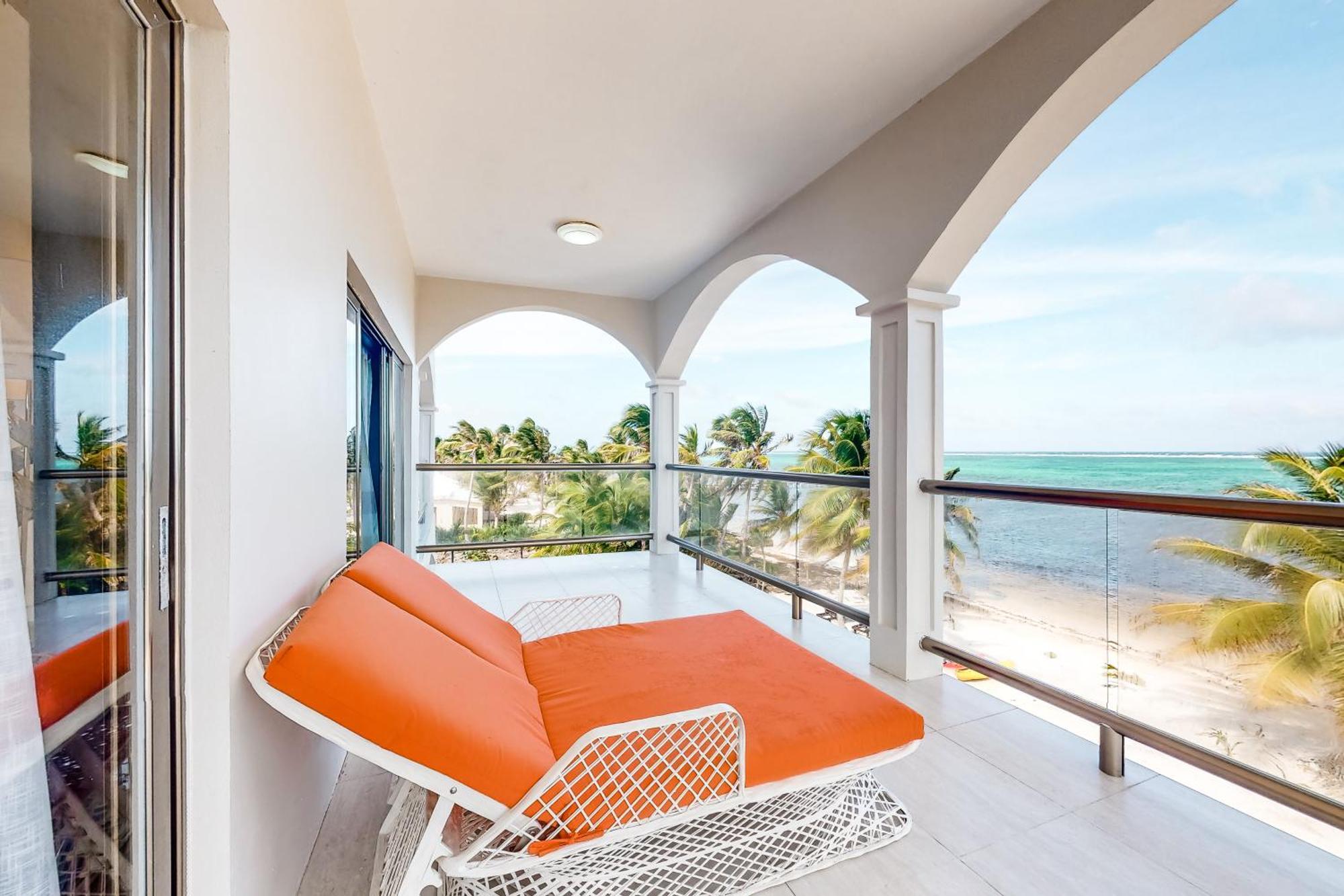 Blue Water Beach Villas سان بيدرو الغرفة الصورة