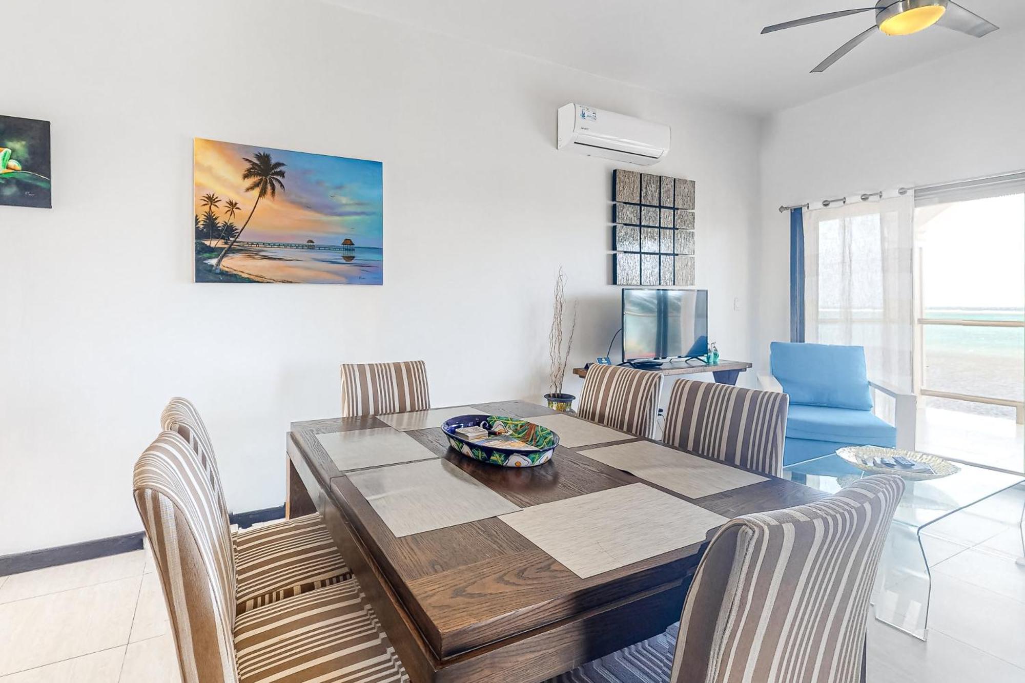 Blue Water Beach Villas سان بيدرو الغرفة الصورة