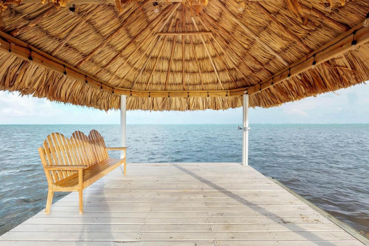 Blue Water Beach Villas سان بيدرو المظهر الخارجي الصورة
